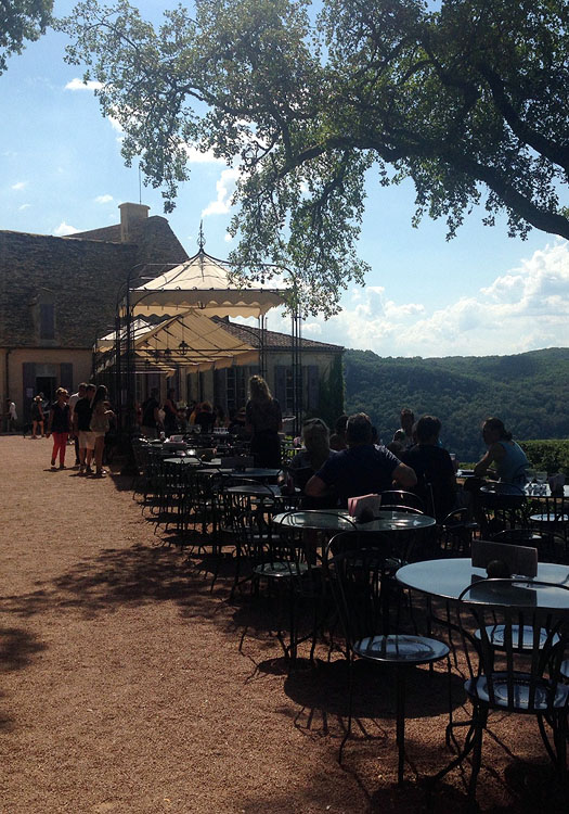 Take a drink break or dine al fresco and soak up the stunning views.