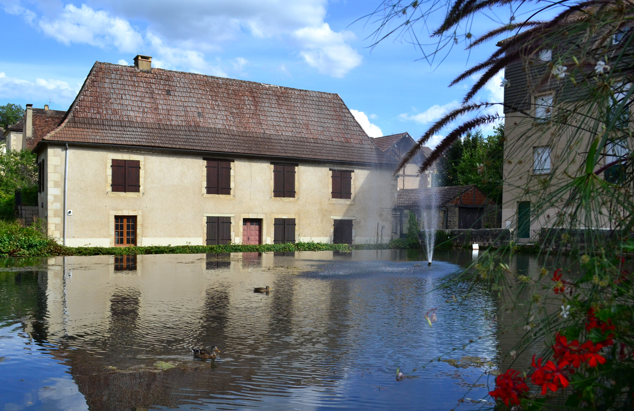 Pond and fountain, Le Bugue, Dordogne