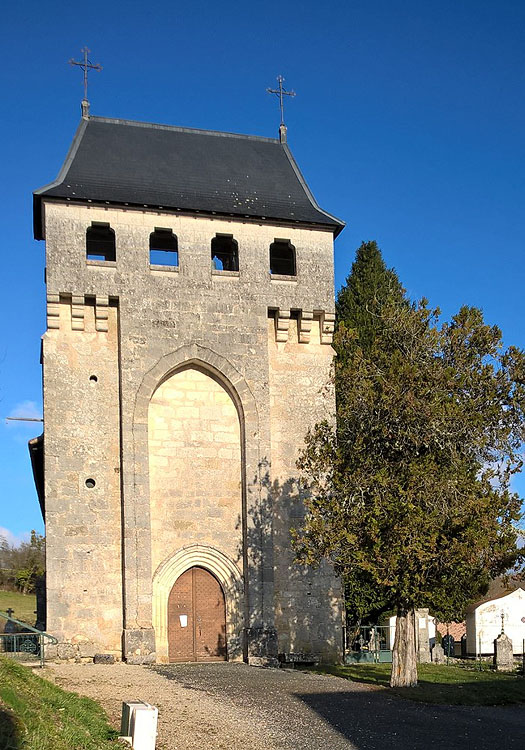 L’église Saint-Antoine was constructed in the 12th century